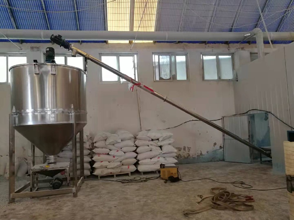 大傾角螺旋上料機.jpg